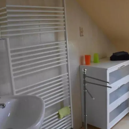 Ullo's Schwalbennest Apartment Lutow